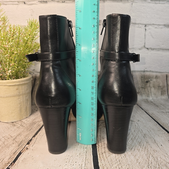 ANN TAYLOR BLACK LEATHER ANKLE BOOTS STACKED BLOCK HEEL WOMENS 9.5 EUC - Picture 4 of 11
